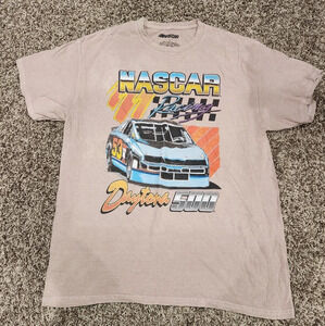 NWOT Nascar Racing Dayton 500 Size L